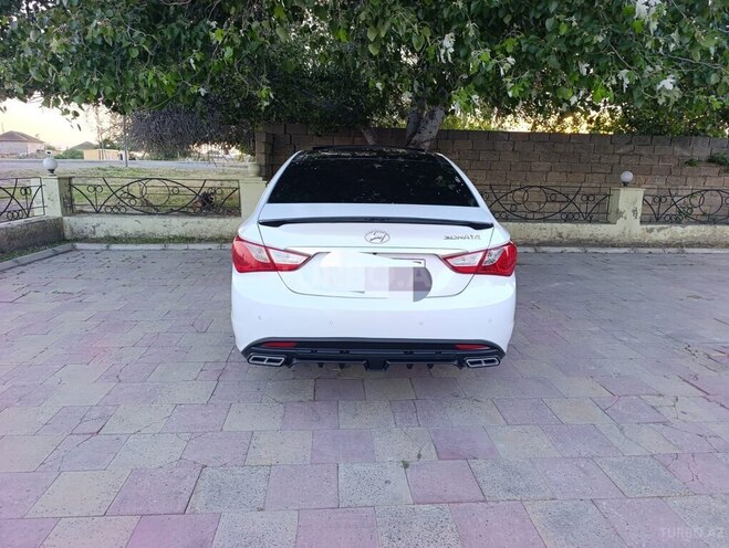 Hyundai Sonata-5