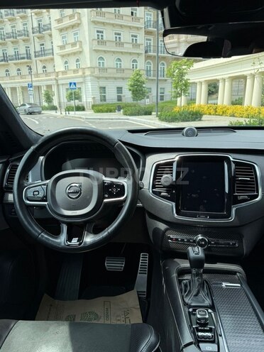 Volvo XC90-10