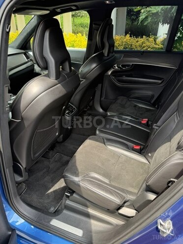 Volvo XC90-11