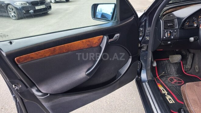 Mercedes C 200-12