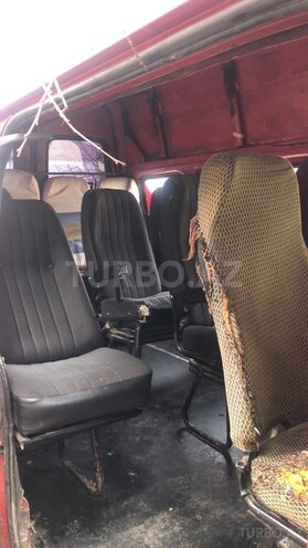 Ford Transit-5