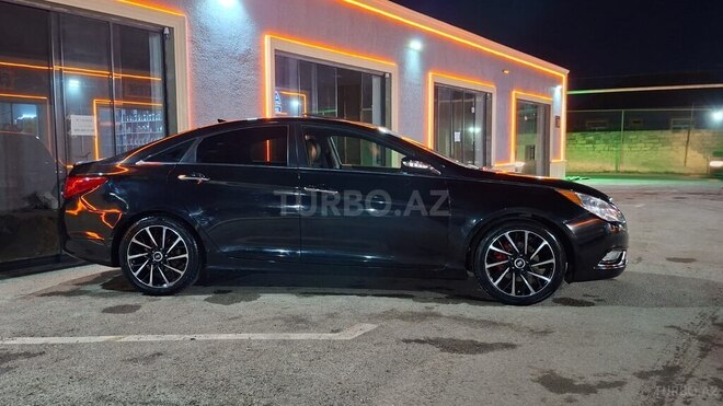 Hyundai Sonata-5