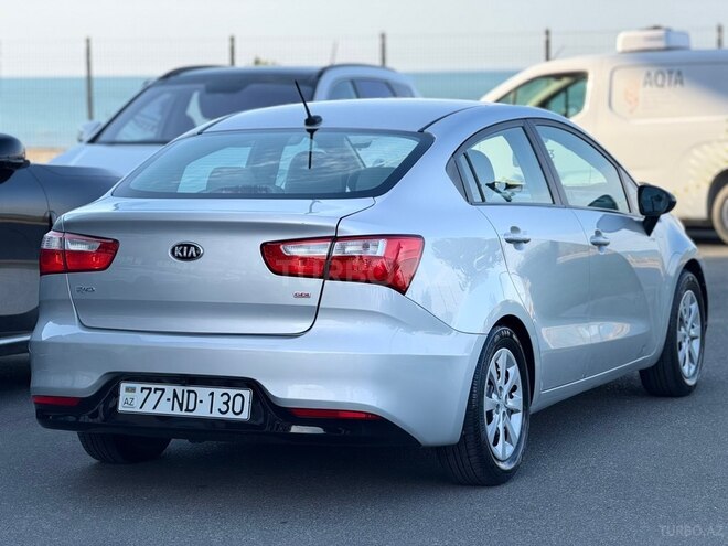 Kia Rio-10
