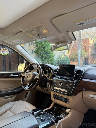 Mercedes GLS 450 4MATIC-8