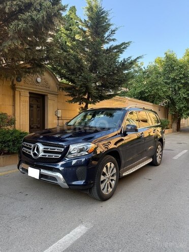 Mercedes GLS 450 4MATIC-1