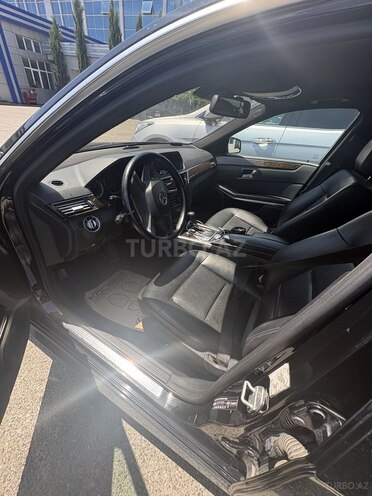 Mercedes E 220-3