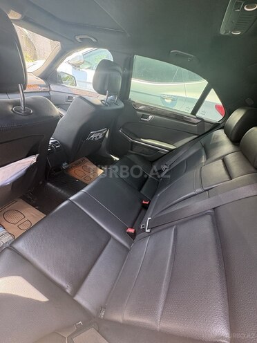 Mercedes E 220-6