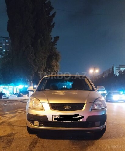 Kia Rio-1