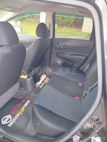 Nissan Note-8