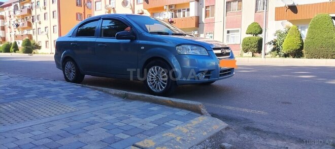 Chevrolet Aveo-5