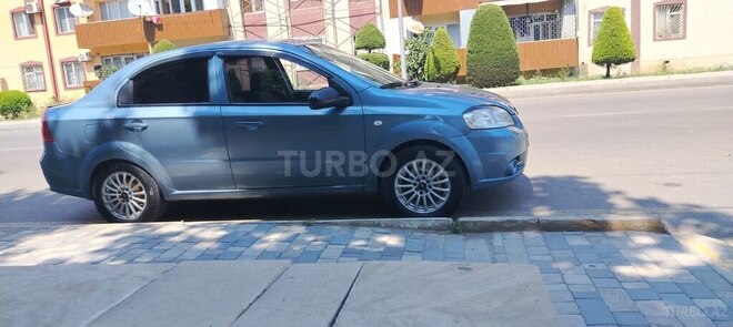 Chevrolet Aveo-7