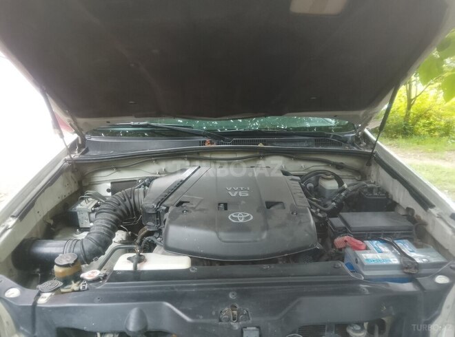 Toyota Land Cruiser Prado-4