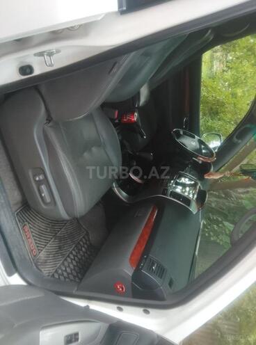 Toyota Land Cruiser Prado-3