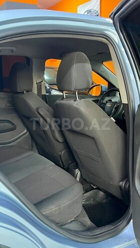 Chevrolet Aveo-14