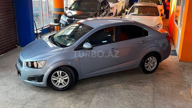 Chevrolet Aveo-3