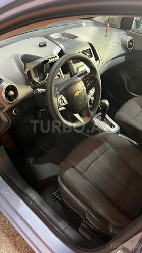 Chevrolet Aveo-13