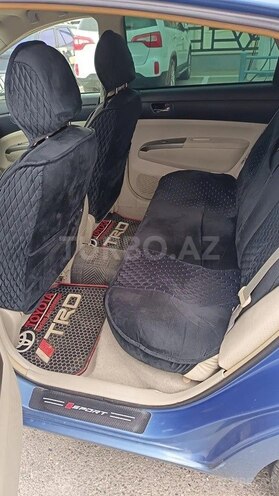 Toyota Prius-2
