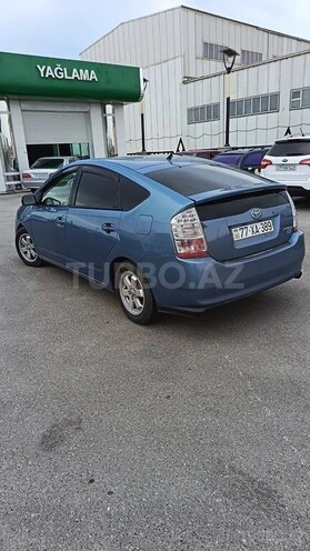 Toyota Prius-5