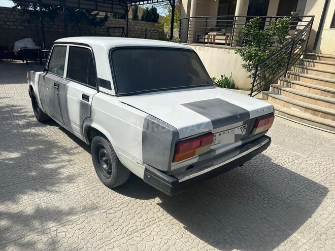 LADA (VAZ) 2107-4