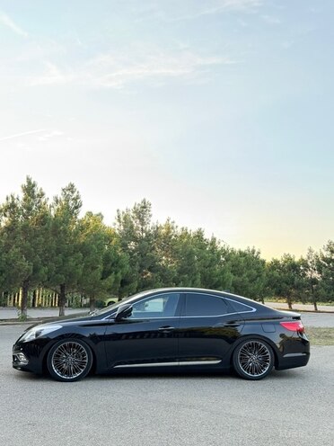 Hyundai Grandeur-4
