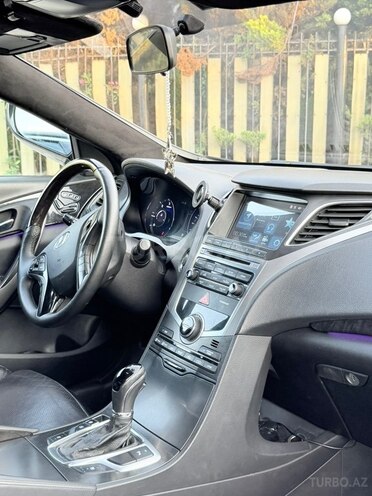 Hyundai Grandeur-12