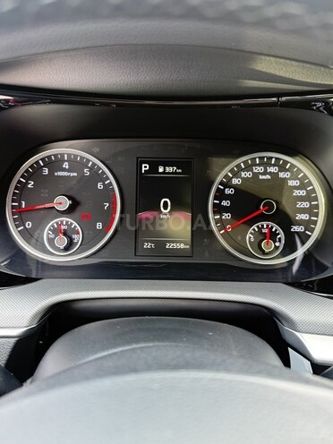 Kia K5-4