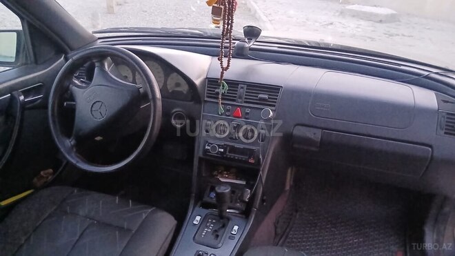 Mercedes C 220-13
