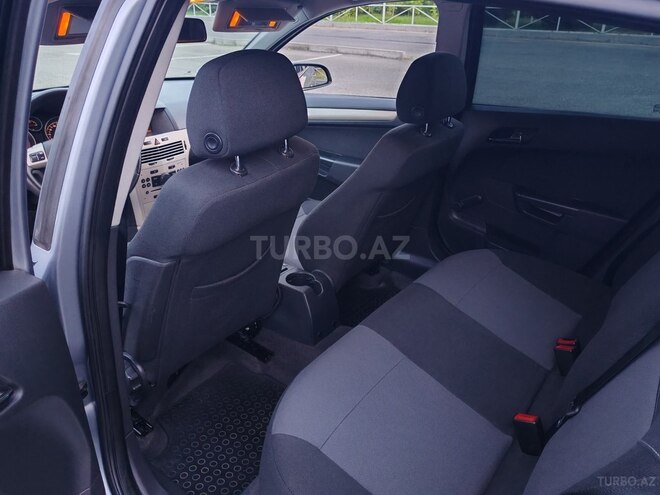 Opel Astra-10