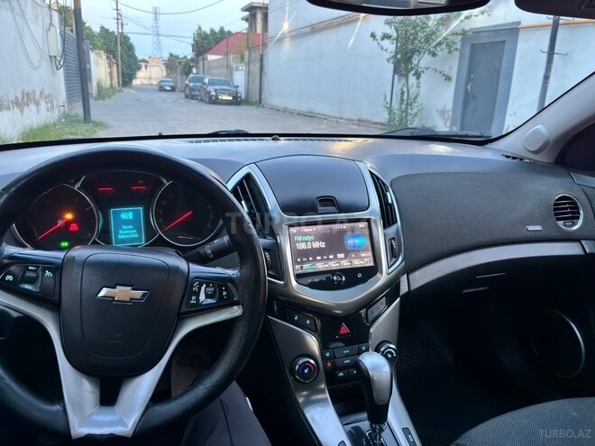 Chevrolet Cruze-8