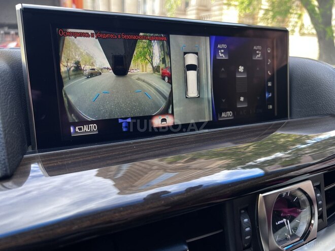 Lexus LX 450d-5