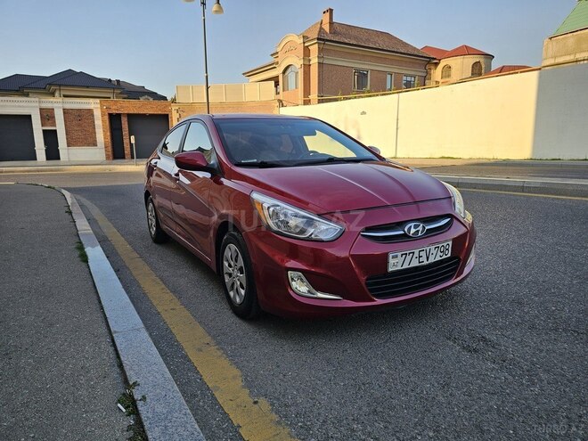Hyundai Accent-1