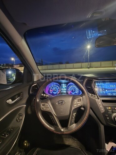 Hyundai Santa Fe-8