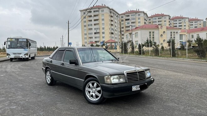 Mercedes 190-6