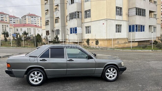 Mercedes 190-3