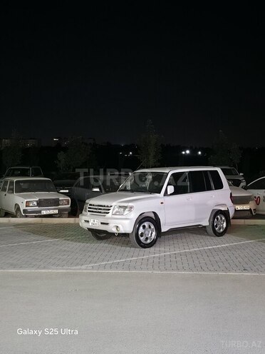 Mitsubishi Pajero io-15
