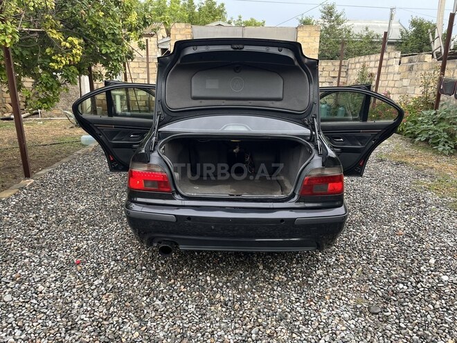 BMW 530-8