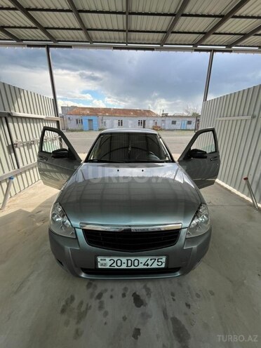 LADA (VAZ) Priora-1