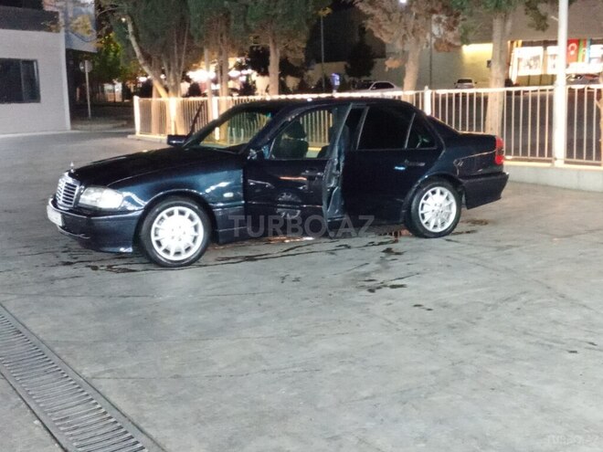 Mercedes C 180-6