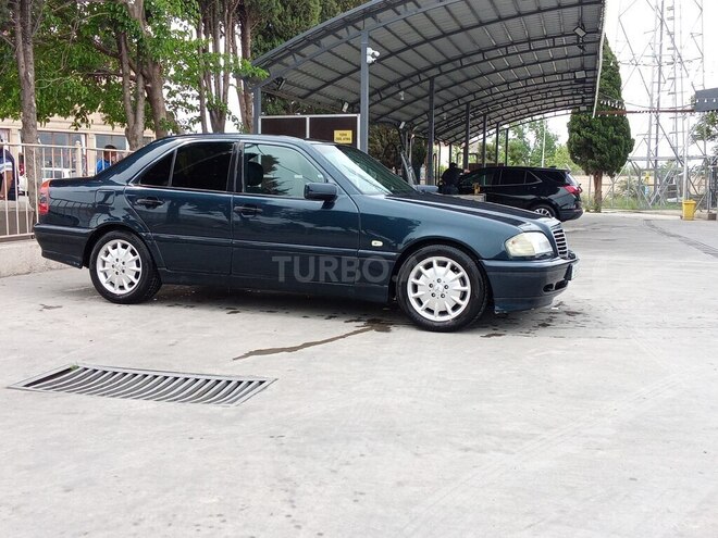 Mercedes C 180-9