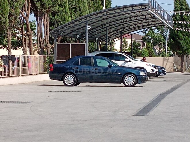Mercedes C 180-2