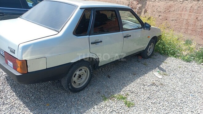LADA (VAZ) 21099-4