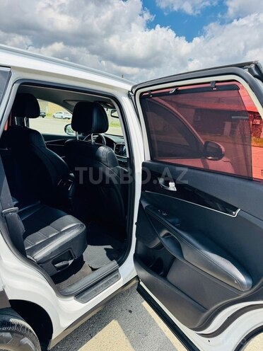 Kia Sorento-8