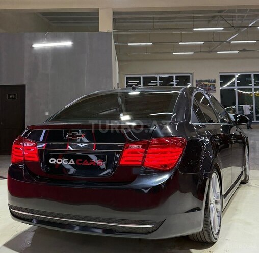 Chevrolet Cruze-12