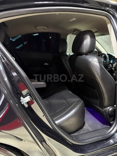 Chevrolet Cruze-19