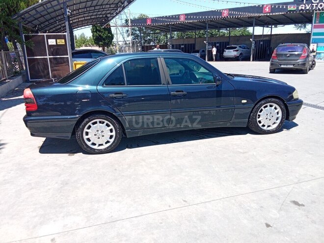Mercedes C 180-7