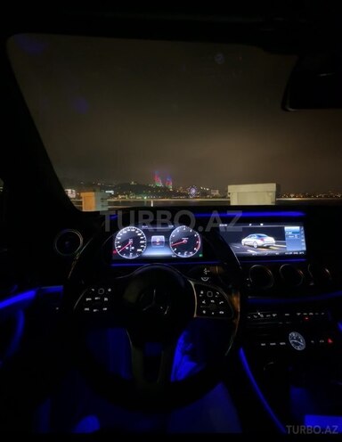 Mercedes E 250-8