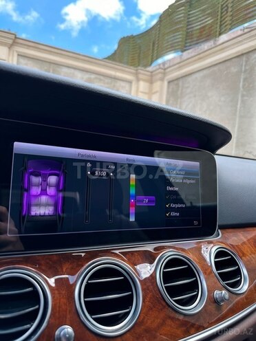Mercedes E 250-10