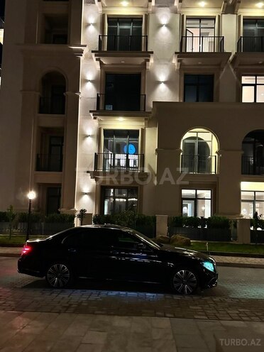 Mercedes E 250-4