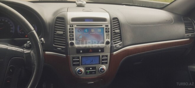Hyundai Santa Fe-19