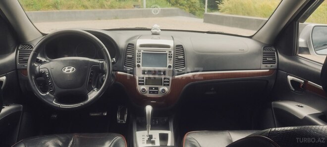 Hyundai Santa Fe-10